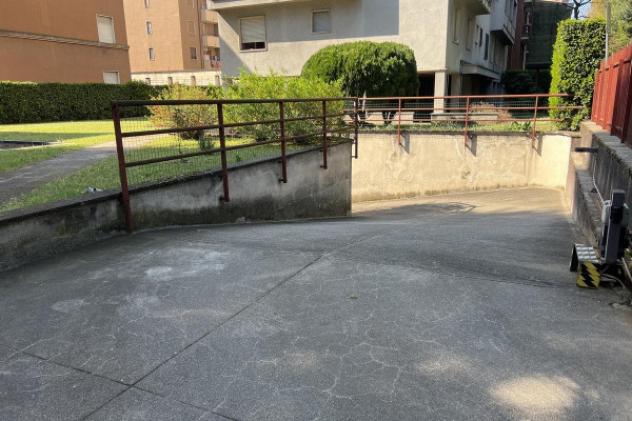 Box / Garage di 80 m² in vendita a Legnano - Foto 3