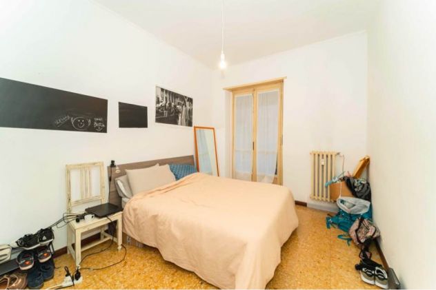 STANZA CON BAGNO PRIVATO IN CORSO FERRUCCI