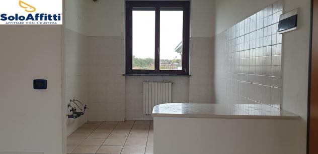 Trilocale in affitto a Solaro - Foto 3