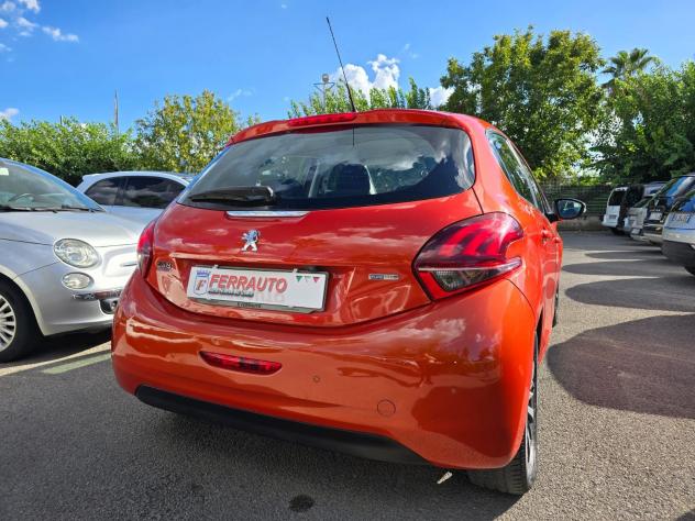 Peugeot 208 1.2 PureTech 82 CV 5 porte Allure Gpl - Foto 8