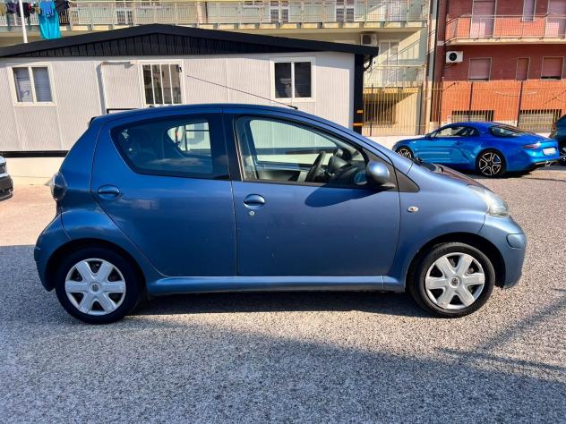 Toyota Aygo 1.0 12V VVT-i 5 porte - Foto 4