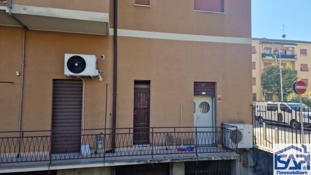Negozio con 2 vetrine + Box/magazzino - Foto 12