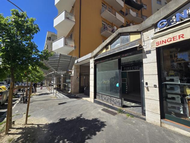 1 Vetrina in affitto a Roma - Foto 16