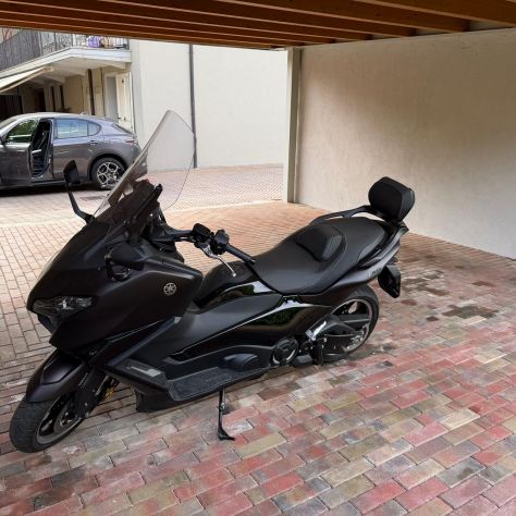 Yamaha TMAX 560 2025 – 1.200 km - Foto 3