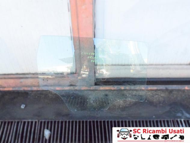 VETRO SCENDENTE POSTERIORE DESTRO CHEVROLET Orlando 1° Serie (1014) - Foto 3