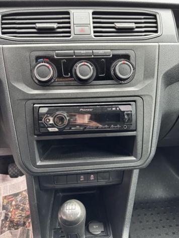 VOLKSWAGEN Caddy 2.0 TDI 102 CV Furgone rif. 22924103 - Foto 10