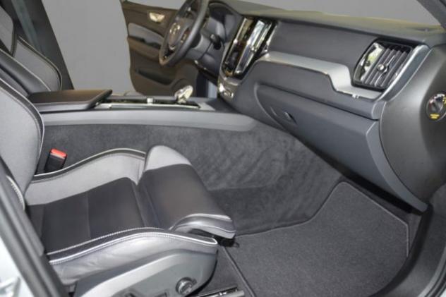VOLVO XC60 B4 (d) automatico Plus Dark rif. 24049375 - Foto 7