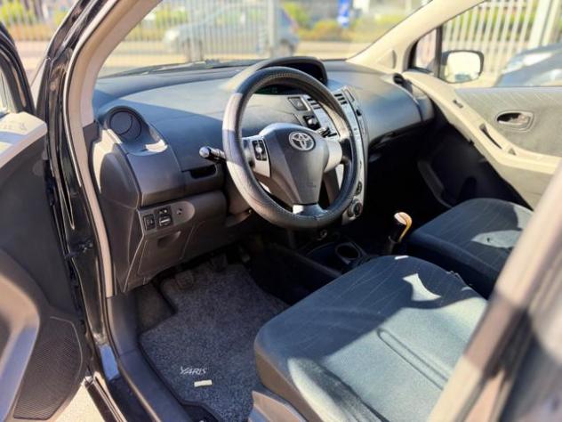 TOYOTA Yaris 1.0 5 porte Sol rif. 24198443 - Foto 8