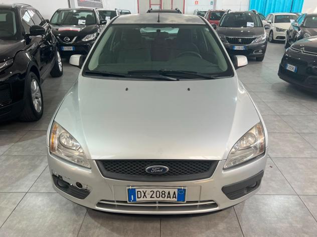 Ford Focus 1.8 TDCi 115CV 2007 - Foto 5