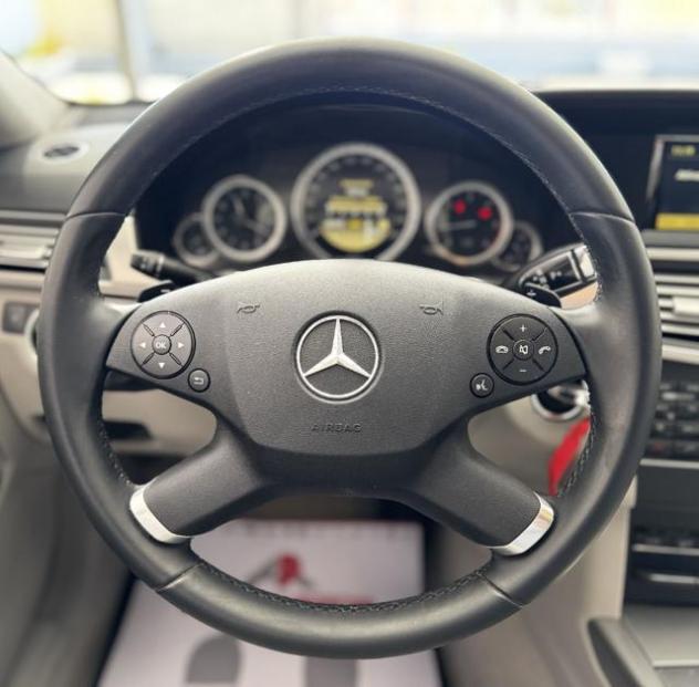 MERCEDES-BENZ E 220 CDI Avantgarde - Solo 87.000 km / 1 propr. rif. 24162605 - Foto 7