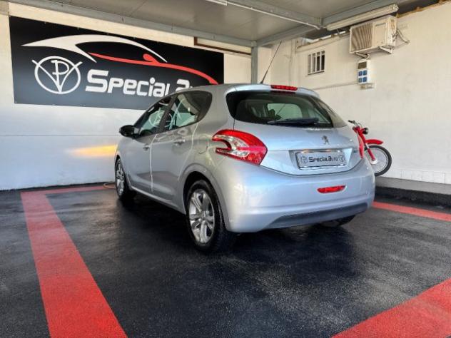 PEUGEOT 208 1.4 8V HDi 68CV 5p. Allure rif. 24146348 - Foto 9