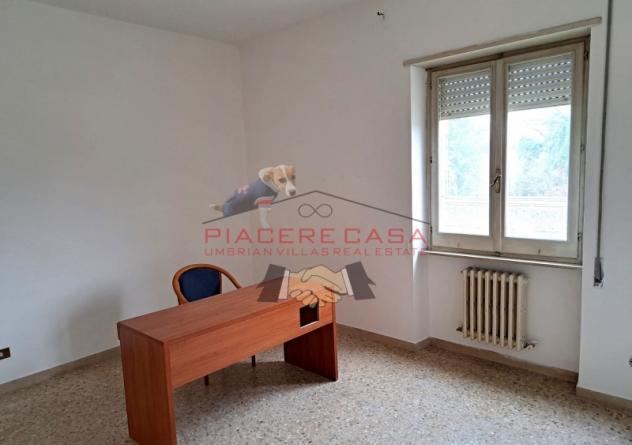 Orvieto scalo - Appartamento al primo piano con balcone, magazzino posto auto e giardino condominiale in vendita. - Foto 6