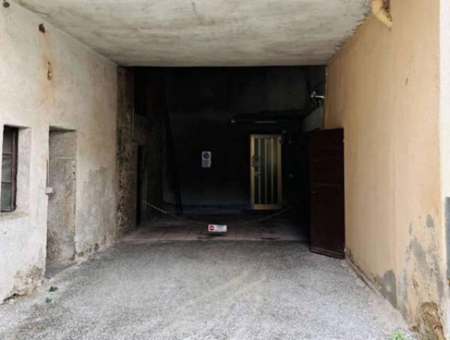 Immobile in asta di 127 m² con più di 5 locali e box auto in vendita a Vergiate - Foto 6