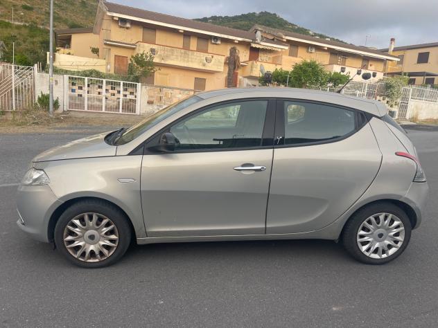 Lancia Ypsilon 1.3 MJT 16V 95 CV 5 porte - Foto 8