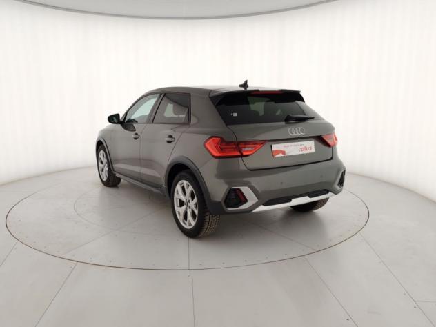 Audi A1 Sportback Allstreet 35 TSI S Tronic Identity Contrast - Foto 2