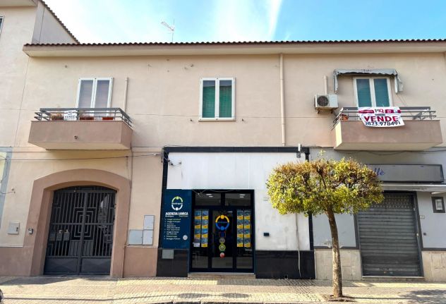 APPARTAMENTO AMPIA METRATURA VIALE MARGHERITA - MONDRAGONE - Rif. V3133