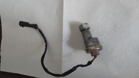 SENSORE CONTACHILOMETRI IMPULSORE FERRARI 208 308 365 512 VEGLIA 681057