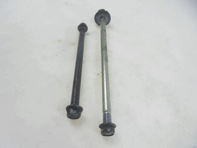 PERNI SUPPORTO MOTORE KAWASAKI ER-6 F 2009 - 2011 921531428 921540138 CRANKCASE HOLDER AXLES - Foto 3