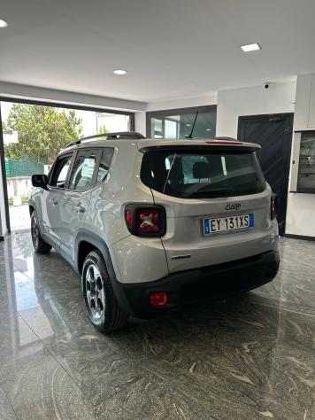 Jeep Renegade 1.6 Mjt 120 CV Longitude - Foto 6