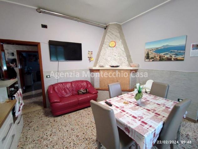 Casa singola con due appartamenti più mansarda e ampio scoperto esclusivo. - Foto 4