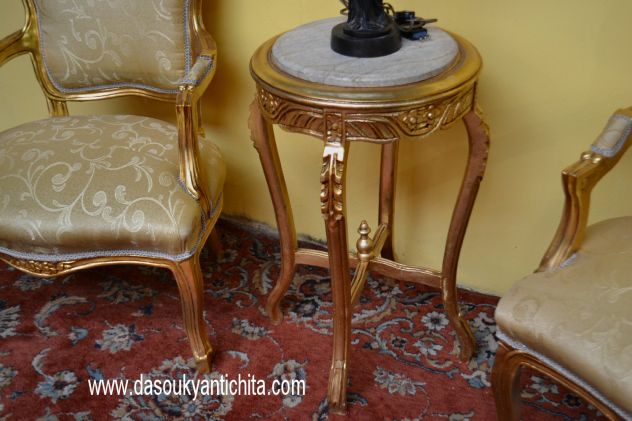 Tris di coppia di poltrone e tavolino stile Luigi XV - Foto 8