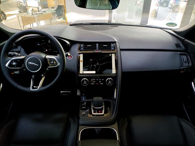Jaguar E-Pace 2.0 TDI 163CV MHEV DSG AUTOMATIC AWD R-DYNAMIC SE INGENIUM - TETTO PAN. FULL LED BLACK PACK - Foto 9