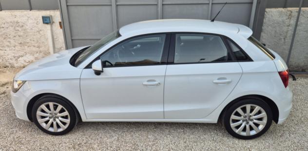 Audi A1 1.6 TDI S tronic line edition plus - Foto 5