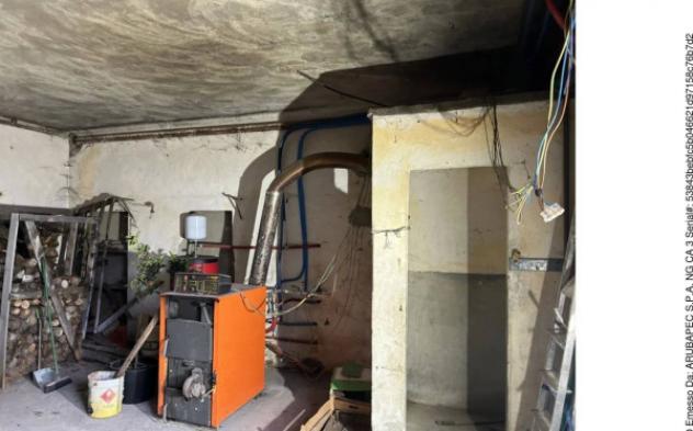 Immobile in asta di 279 m² con più di 5 locali e box auto in vendita a Calliano - Foto 5