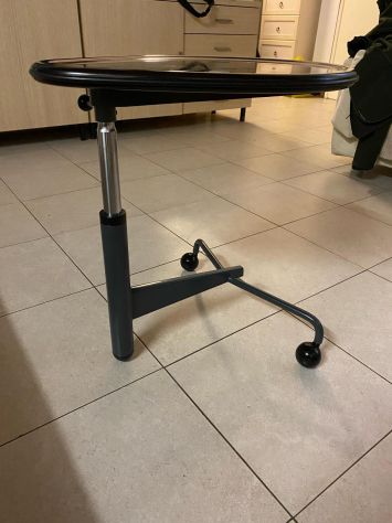 Tavolino Tavolini vintage Cassina "Kick" in acciaio di Toshiyuki Kita 1983 Ci - Foto 7