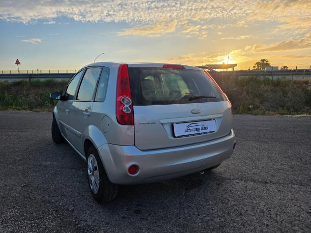 Ford Fiesta 1.2 16V 5p. Titanium - Foto 7