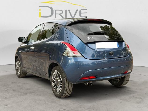 Lancia Ypsilon 1.0 FireFly Hybrid GOLD. - Foto 7