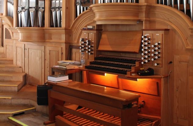 Musica funerale religioso Romano di Lombardia