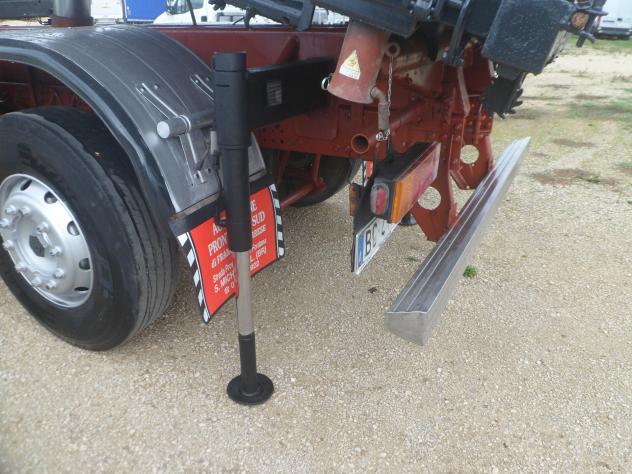 Iveco eurotech 260e31 ribaltabile con gru - Foto 9