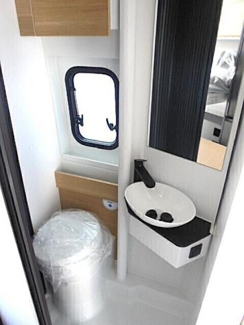 Adria TWIN 640SGX 60Y ...........PROMOZIONE........ - Foto 8