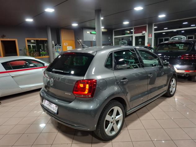 Volkswagen Polo 1.6 Highline BiFuel - Foto 6