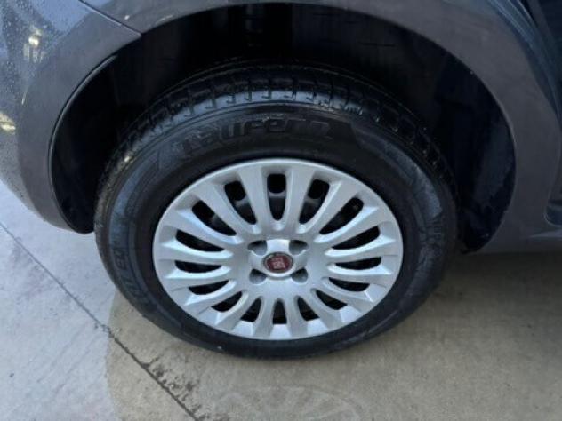 Fiat Punto 1.4 8V 5 porte Natural Power Street - Foto 8