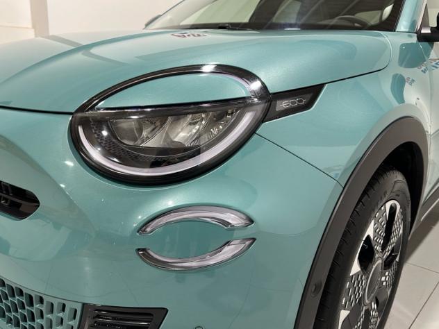 FIAT 600 600 Hybrid 110 CV DCT MHEV La Prima**IN ARRIVO** - Foto 4