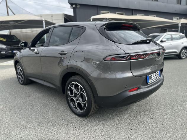 Alfa Romeo Tonale 1.3 Plug-in Hybrid Q4 270cv AT6 Sprint - Foto 5