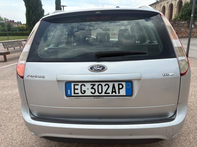 Ford Focus 1.6 TDCi (110CV) SW Tit. anno 2011 - Foto 10