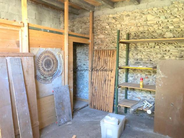 CASA INDIPENDENTE di 10 vani e di 193 mq (GIAVERA DEL MONTELLO) rif. 24-MI016 - Foto 6