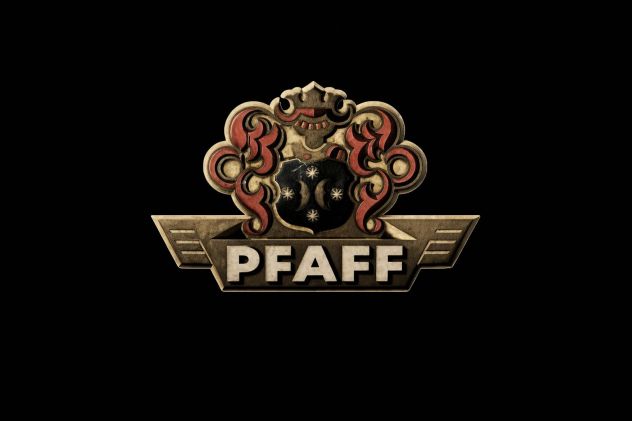 Macchina da cucire ricca di storia PFAFF234 + mobile su misura pronta per creare