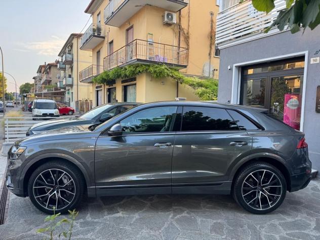 AUDI Q8 55 TFSI QUATTRO TIPTRONIC SPORT 340cv - Foto 5