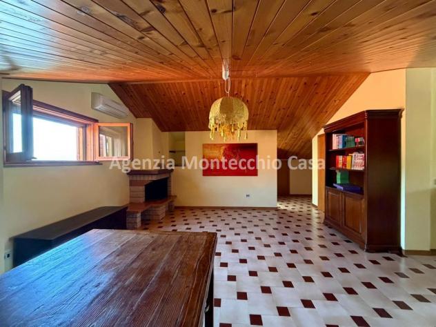 Appartamento con mansarda, garage e giardino esclusivo. - Foto 14