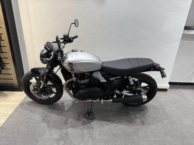 TRIUMPH Speed Twin 900 rif. 23815500 - Foto 7