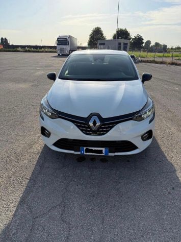 Vendo auto clio E-tech hybrida intens 140cv.bianca