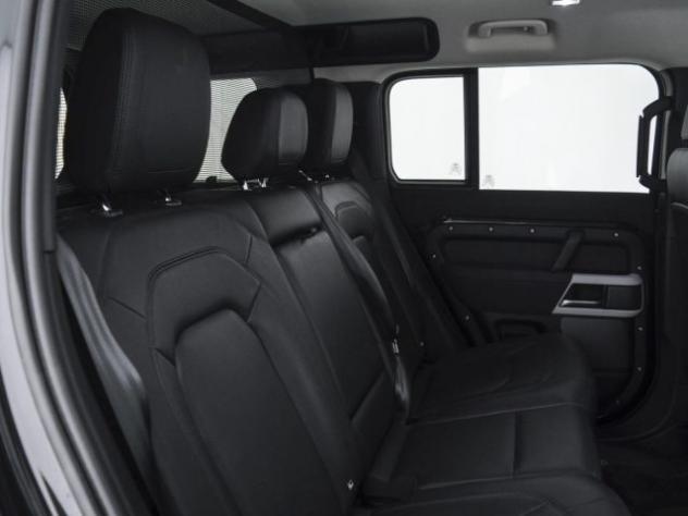 LAND ROVER Defender 110 3.0d i6 mhev SE awd 200cv auto - AUTOCARRO N1 rif. 23502896 - Foto 5