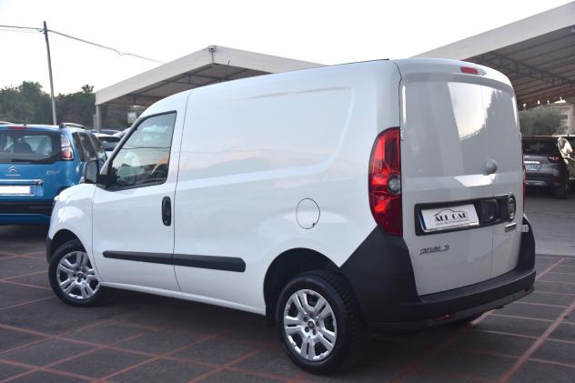 Fiat Doblo 1.6 mtj 105cv Lounge 3 posti - Foto 3