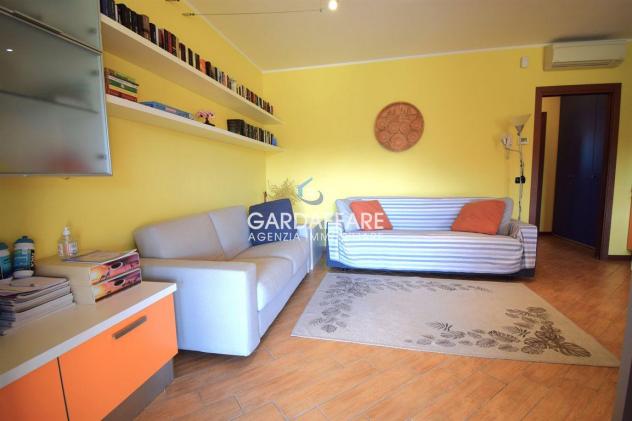 BELLISSIMO APPARTAMENTO CON GIARDINO PRIVATO A MANERBA DEL GARDA - Foto 8