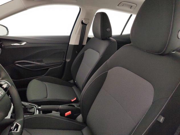 Škoda Fabia 1.0 TSI Evo 70KW YOUNG EDITION - Foto 9