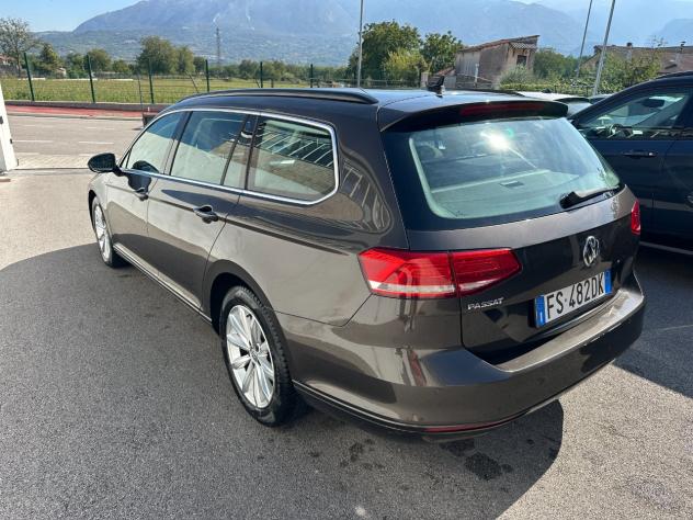 Volkswagen Passat Variant 1.6 tdi Business (businessline) 120cv - Foto 6